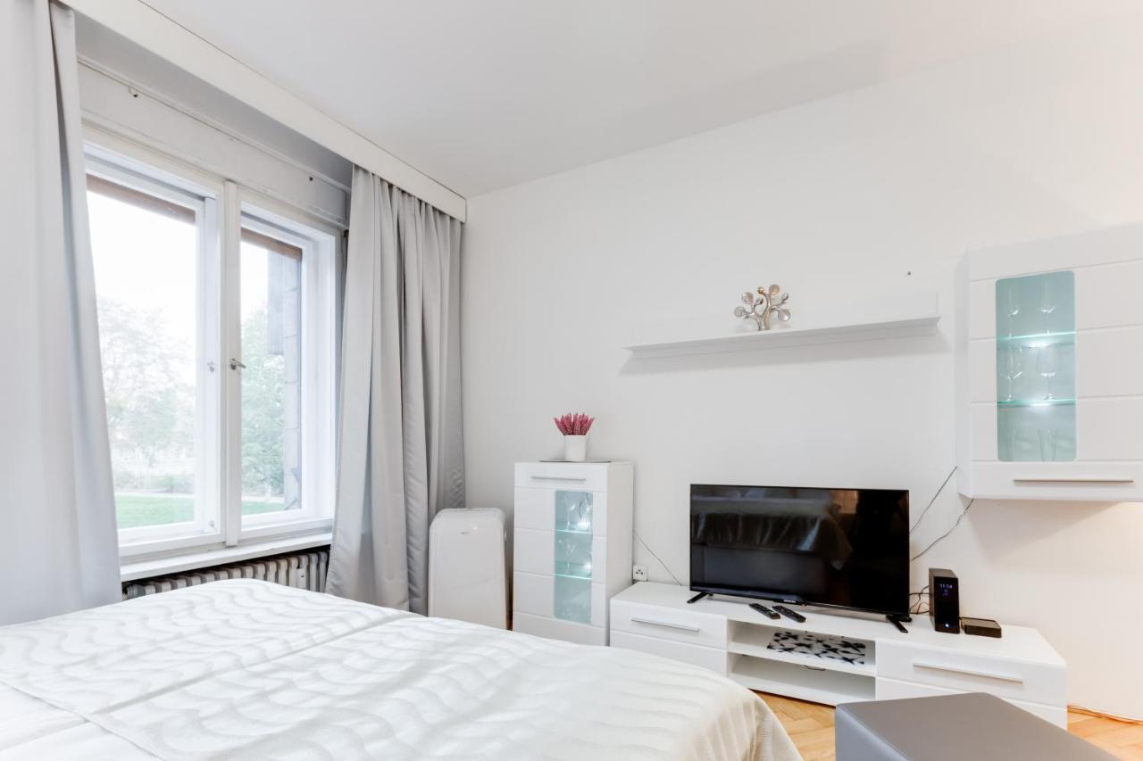 Exclusive Riverside Apartment In The Heart Of Praga Exterior foto